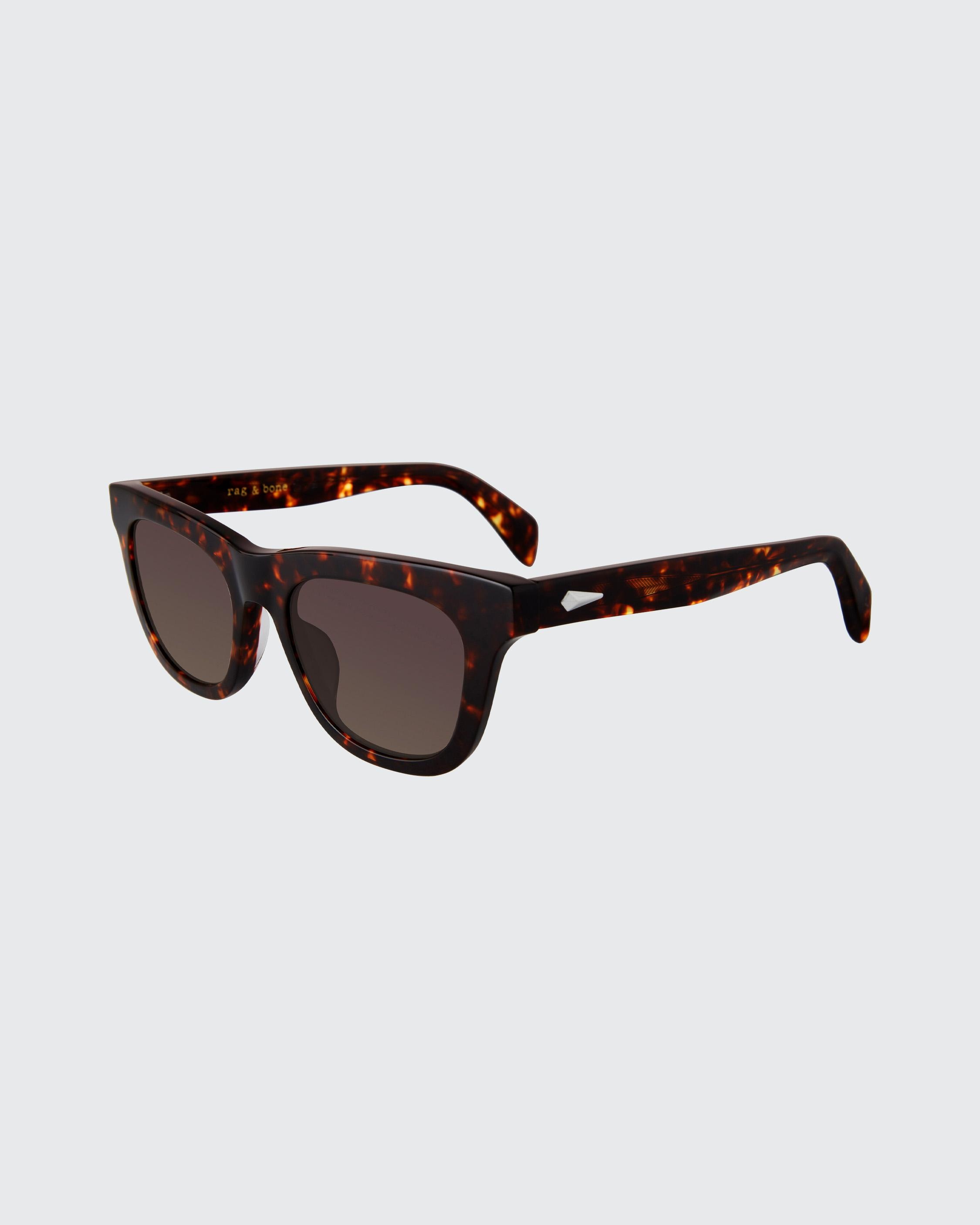 Perry
Square Sunglasses - 1
