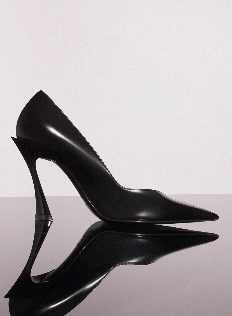 black leather classic fang 95 pump 1