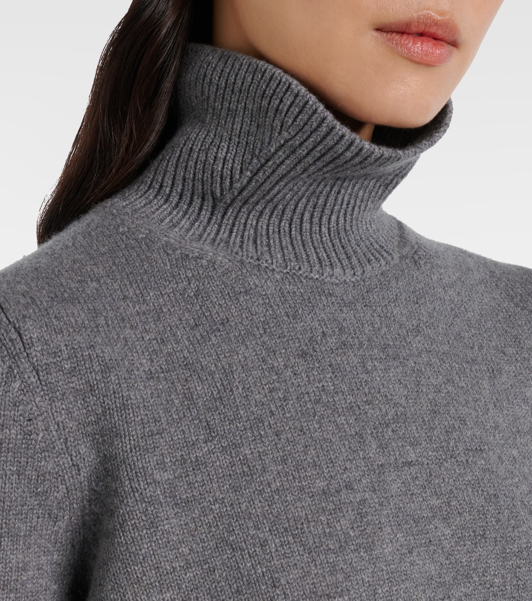 Cropped cashmere-blend turtleneck top - 4