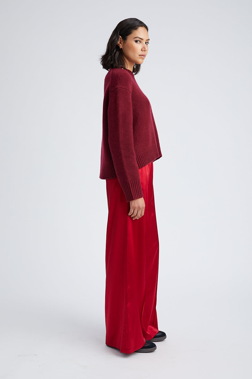 SCARLET SILK WIDE LEG PINTUCK PANTS - 3