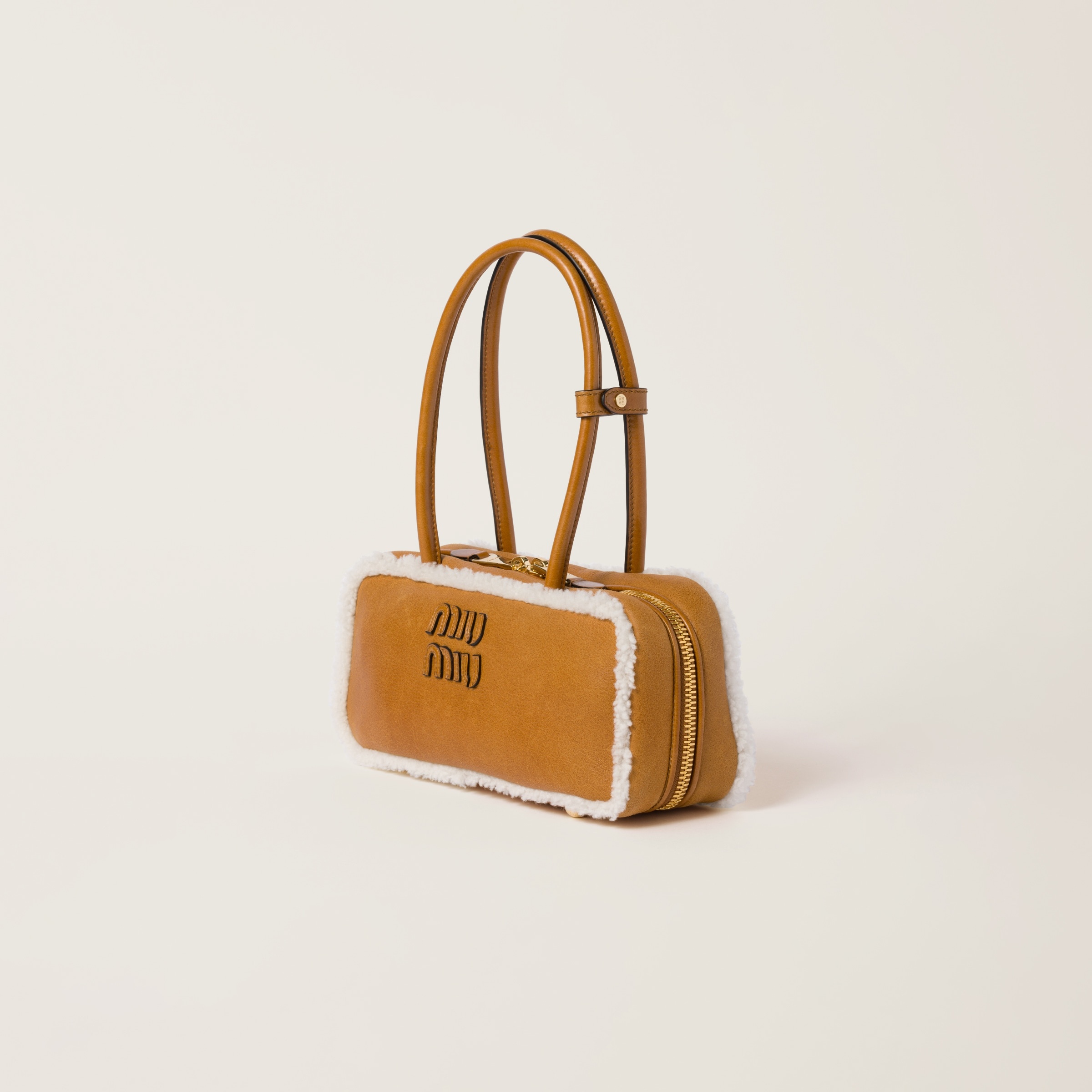 Arcadie shearling top-handle bag - 3