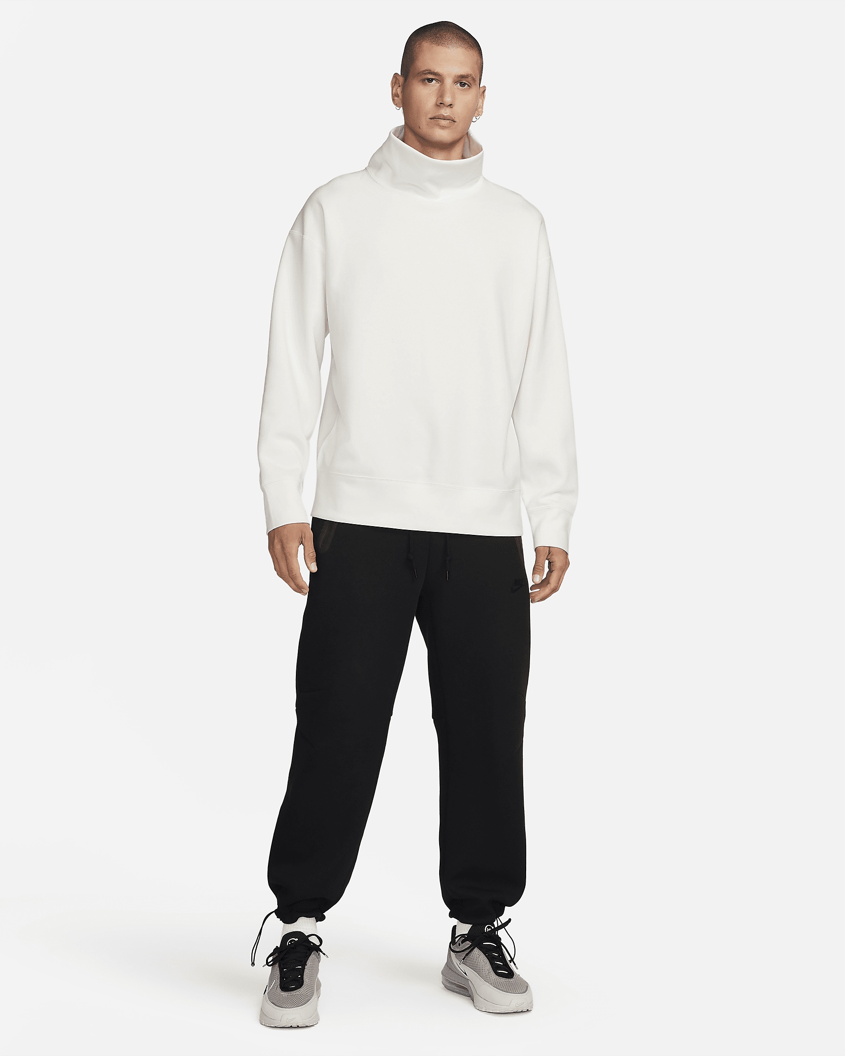 Nike Sportswear Tech Fleece Reimagined Men's Oversized Turtleneck Sweatshirt - 9