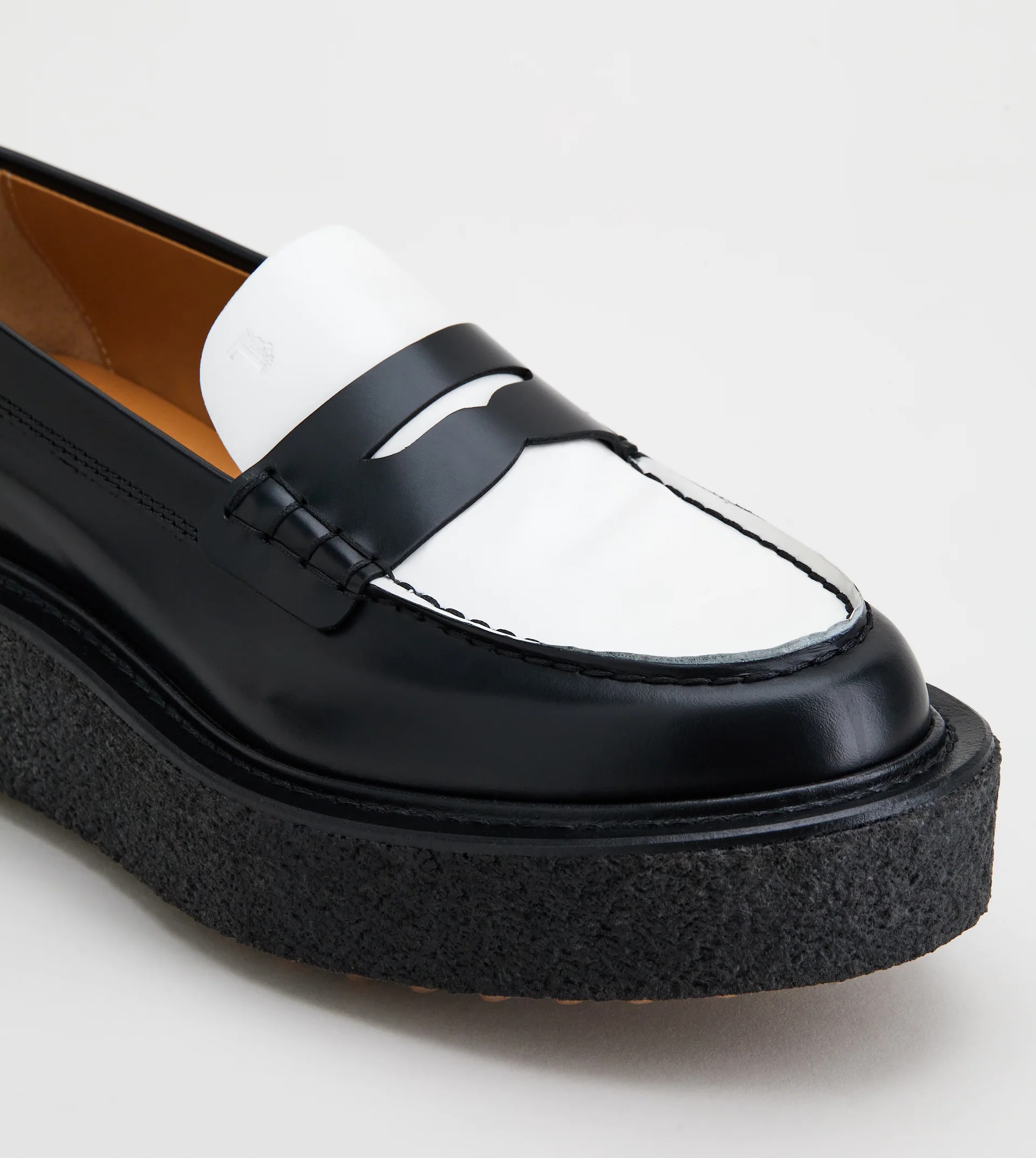 PLATFORM LOAFERS IN LEATHER - BLACK, WHITE - 7