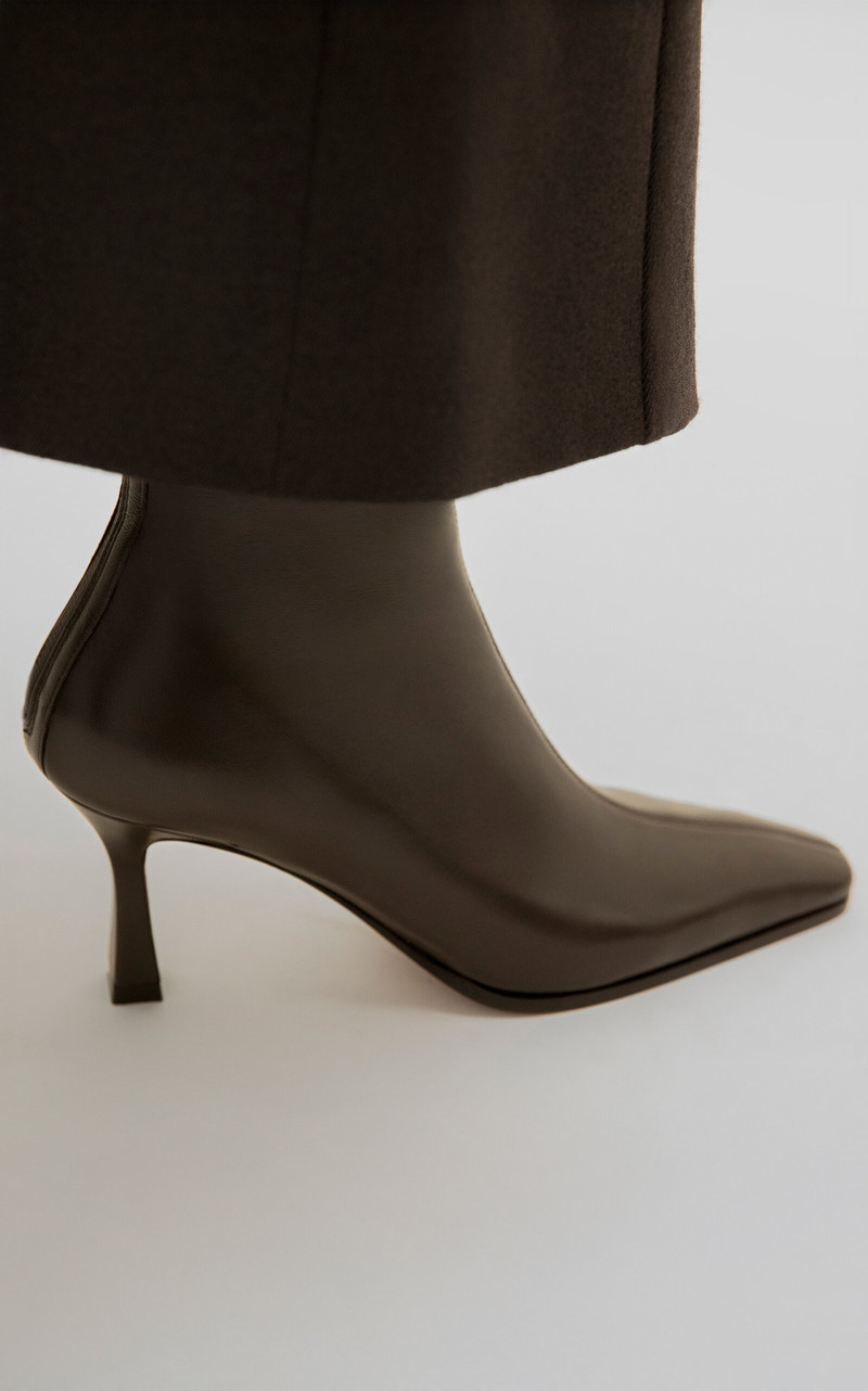 Emme Parsons Leather Ankle Boots brown outlook