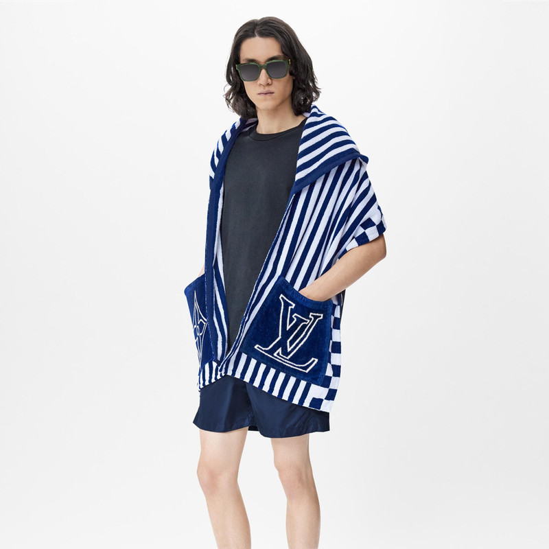 Louis Vuitton LV Graphical Hood outlook