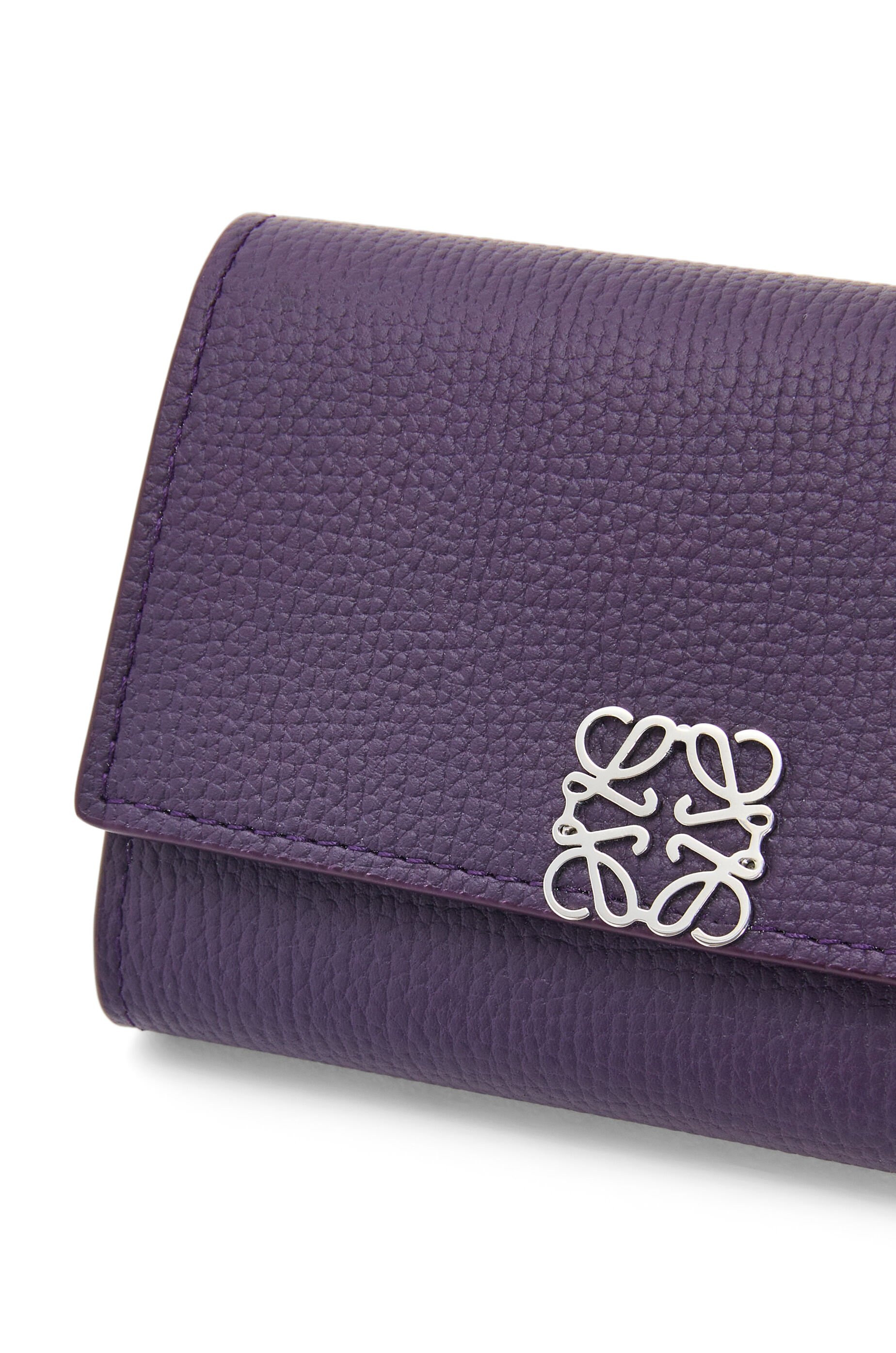 Anagram small vertical wallet in pebble grain calfskin - 5