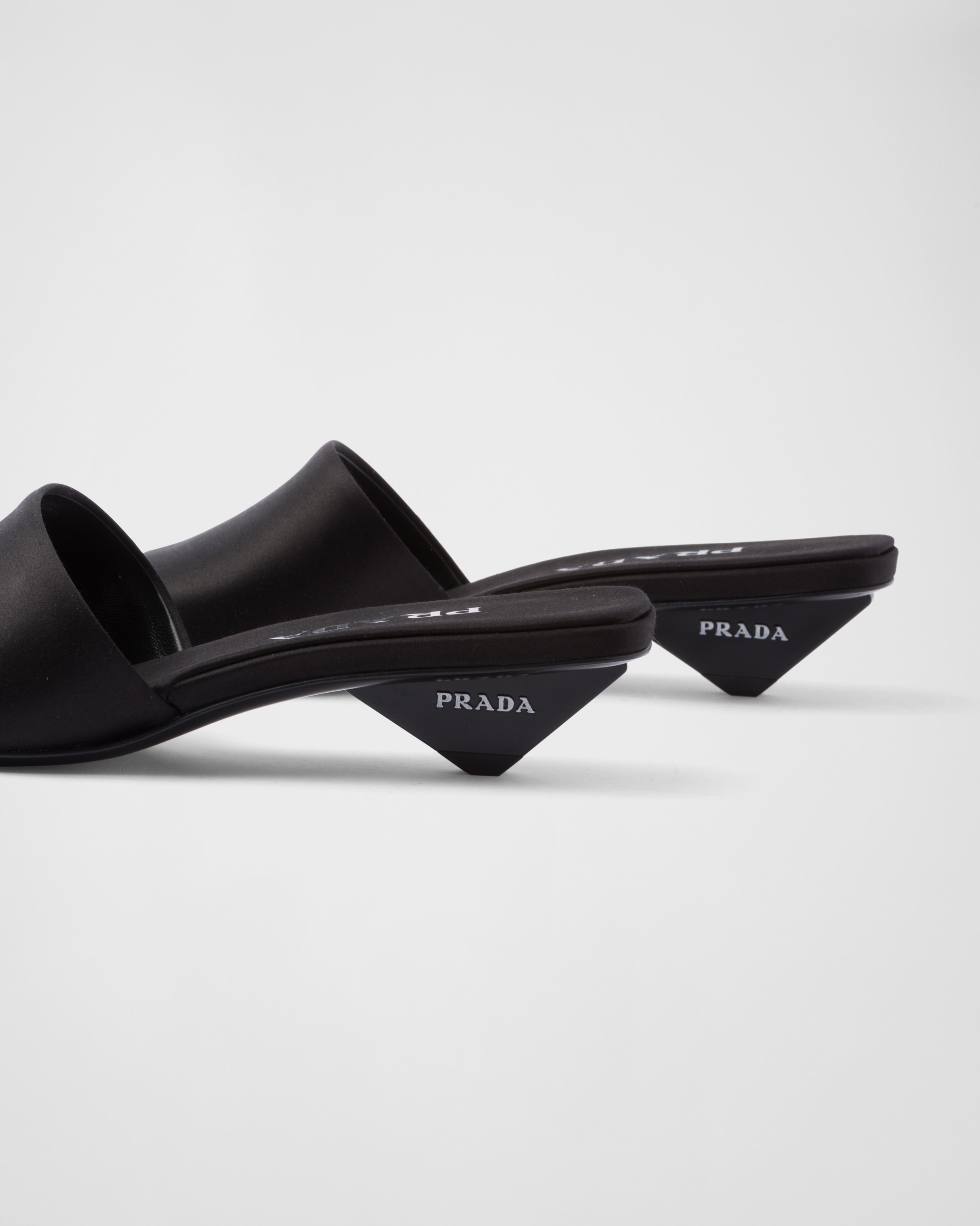 Satin slides - 7
