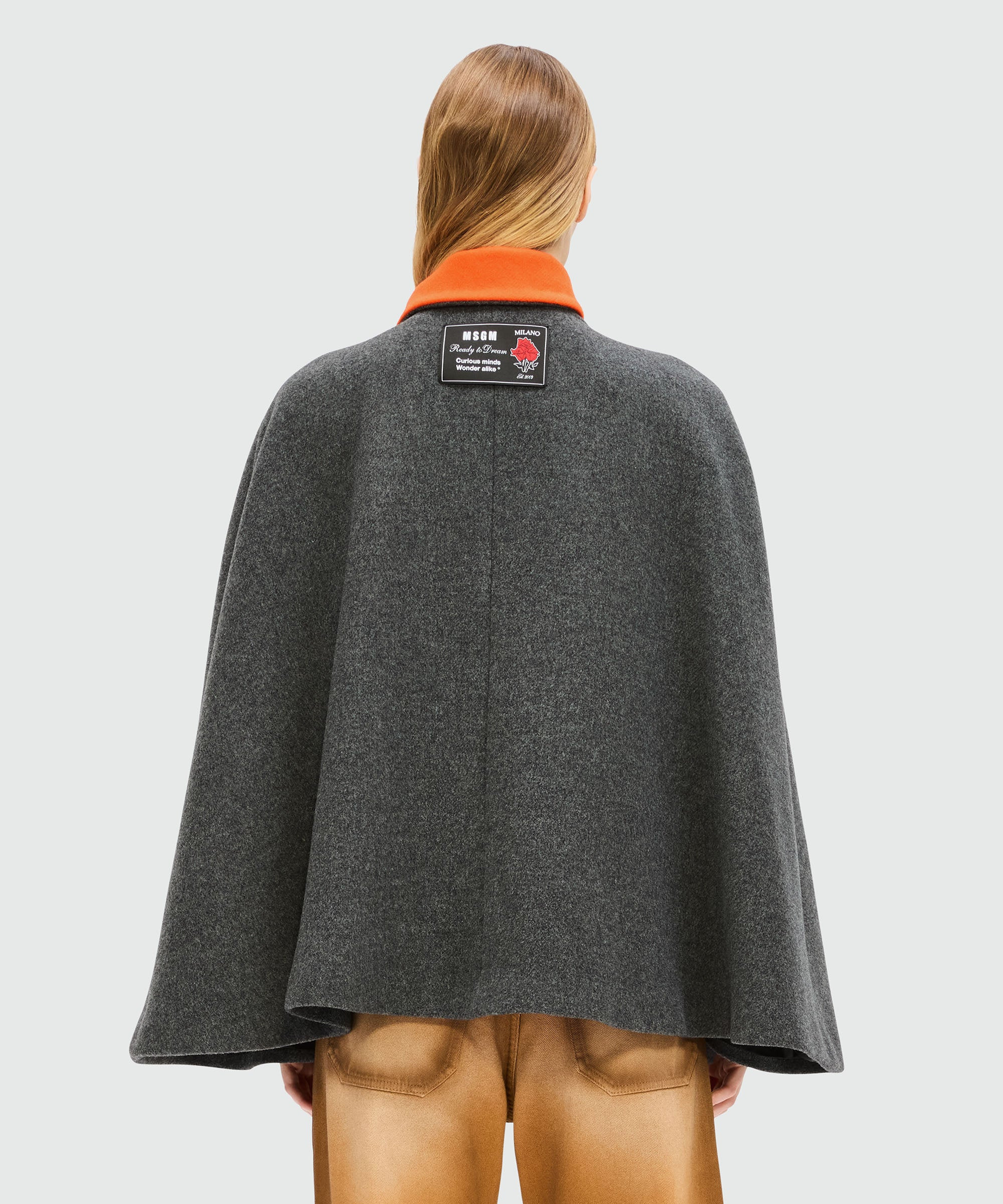 Anthracite wool cape with colorblock detail - 3
