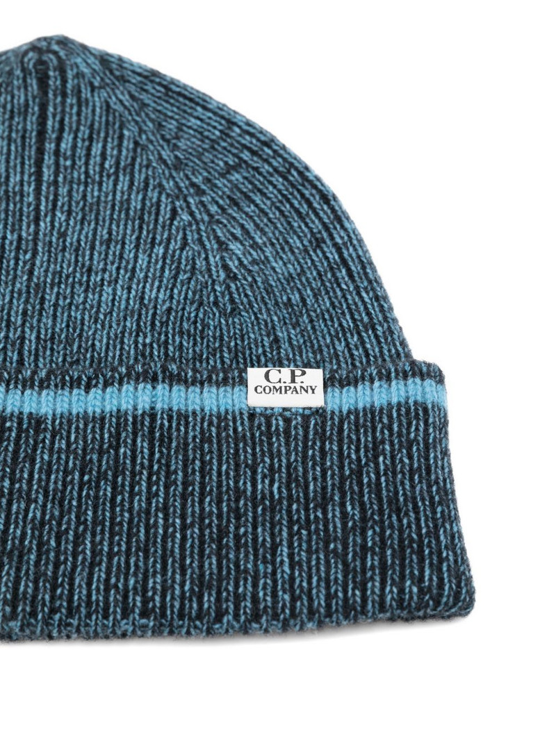 C.P. Company logo-detail beanie outlook