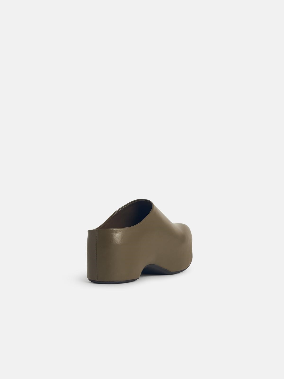 'CHUNKY' GREEN LEATHER 'DEEPSAGE' CLOG SABOTS - 3