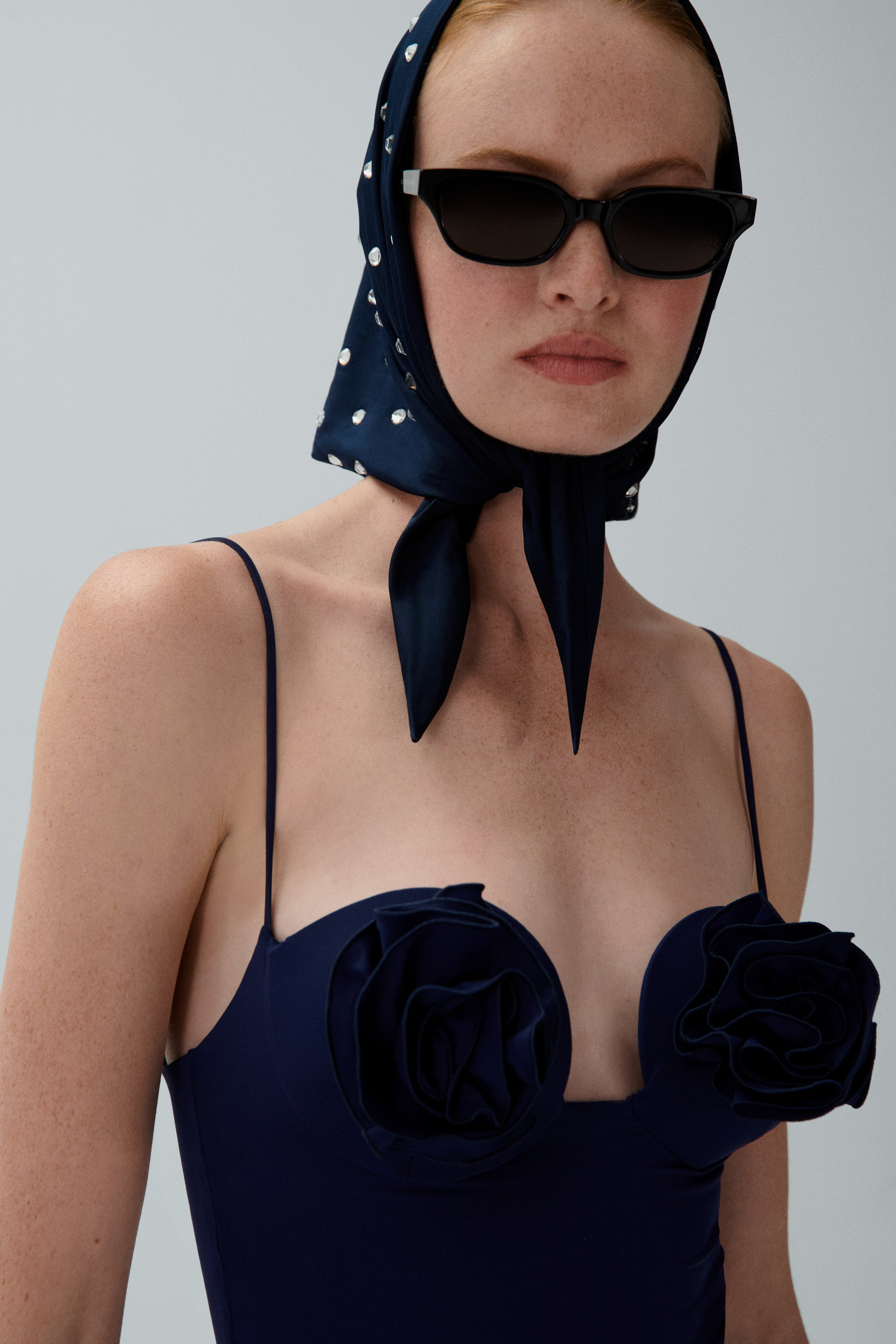 Crystal-studded triangle bandana in navy - 4