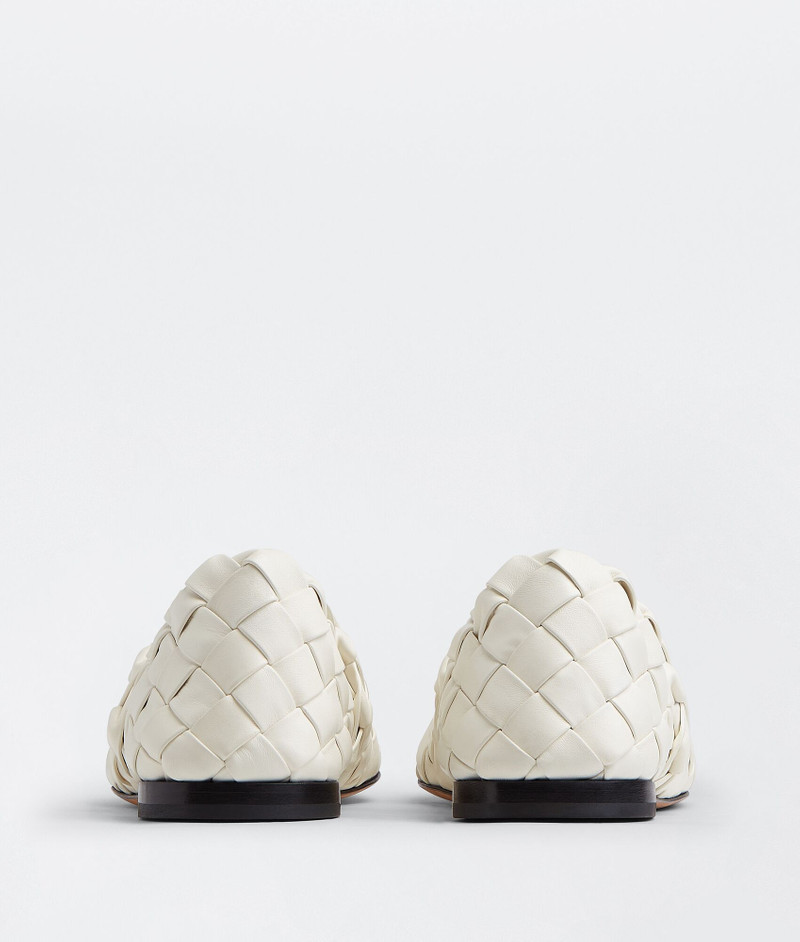 Bottega Veneta slipper outlook