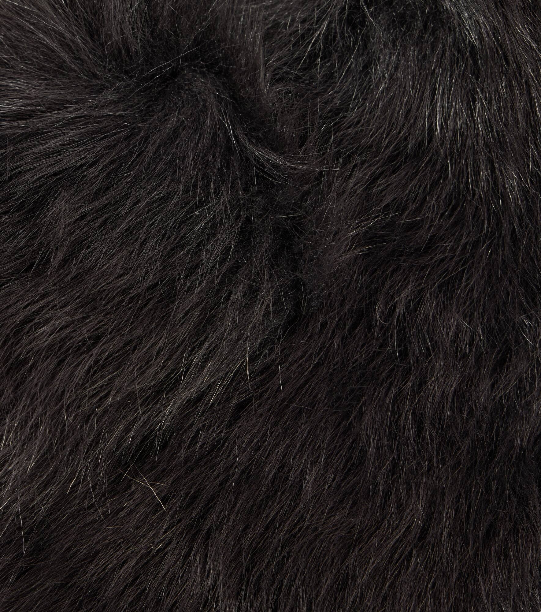 Leather-lined shearling collar - 3