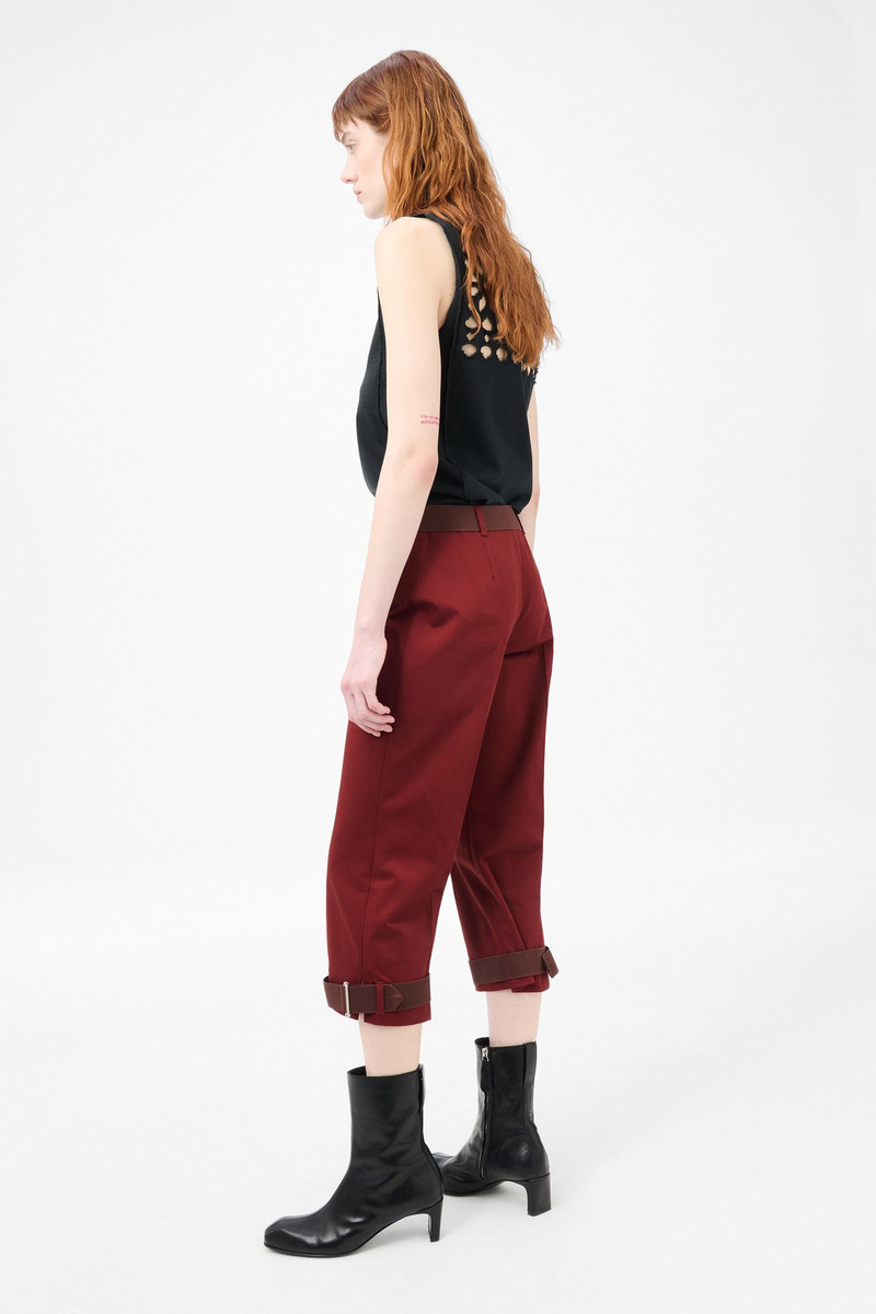 Sporty Capri Profound Red Megatwist Twill 4