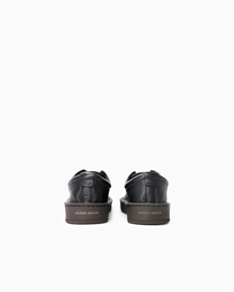 GIORGIO ARMANI DEERSKIN 슬립 온스 outlook
