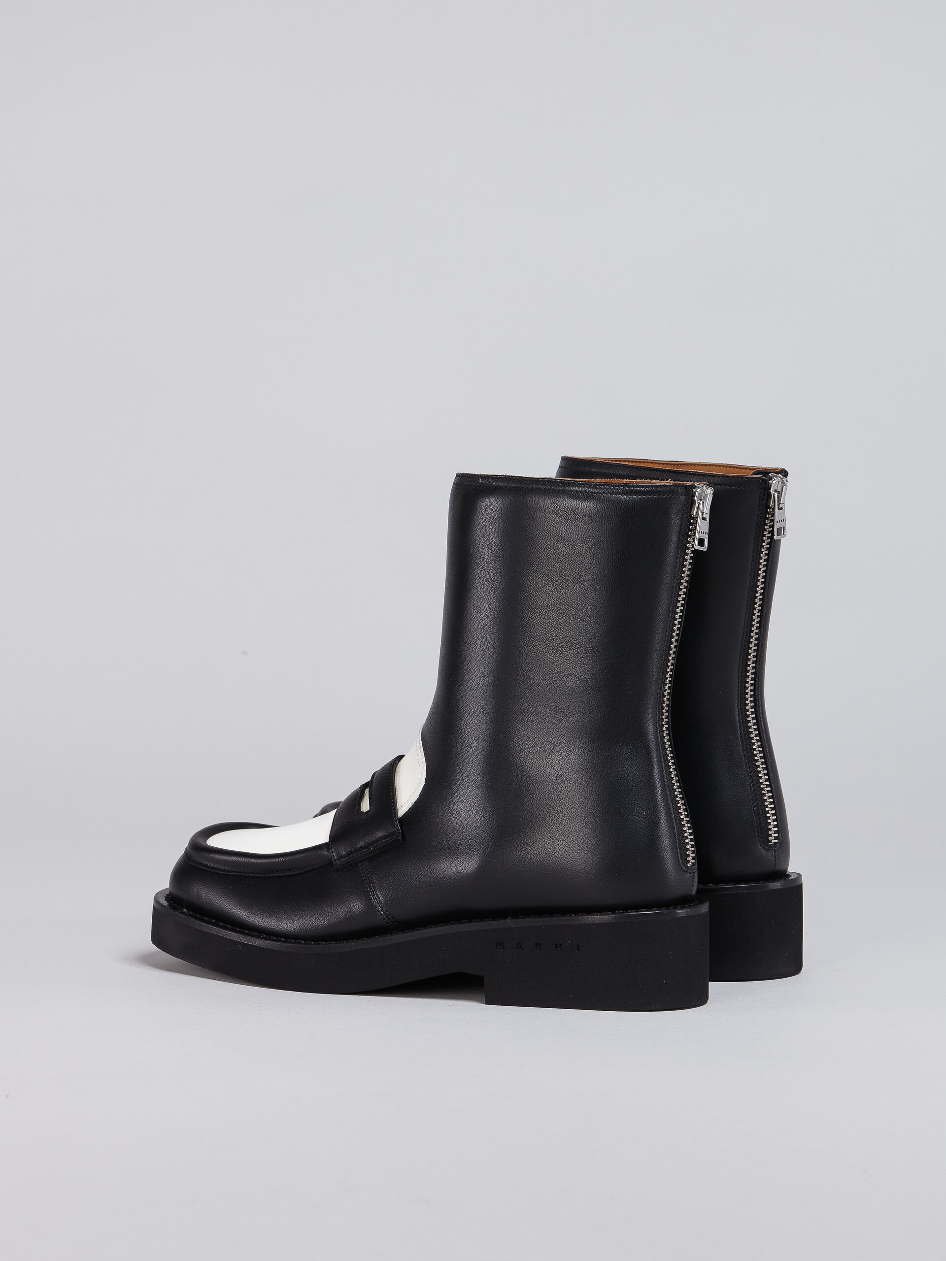 BI-COLORED LEATHER ANKLE BOOT - 3