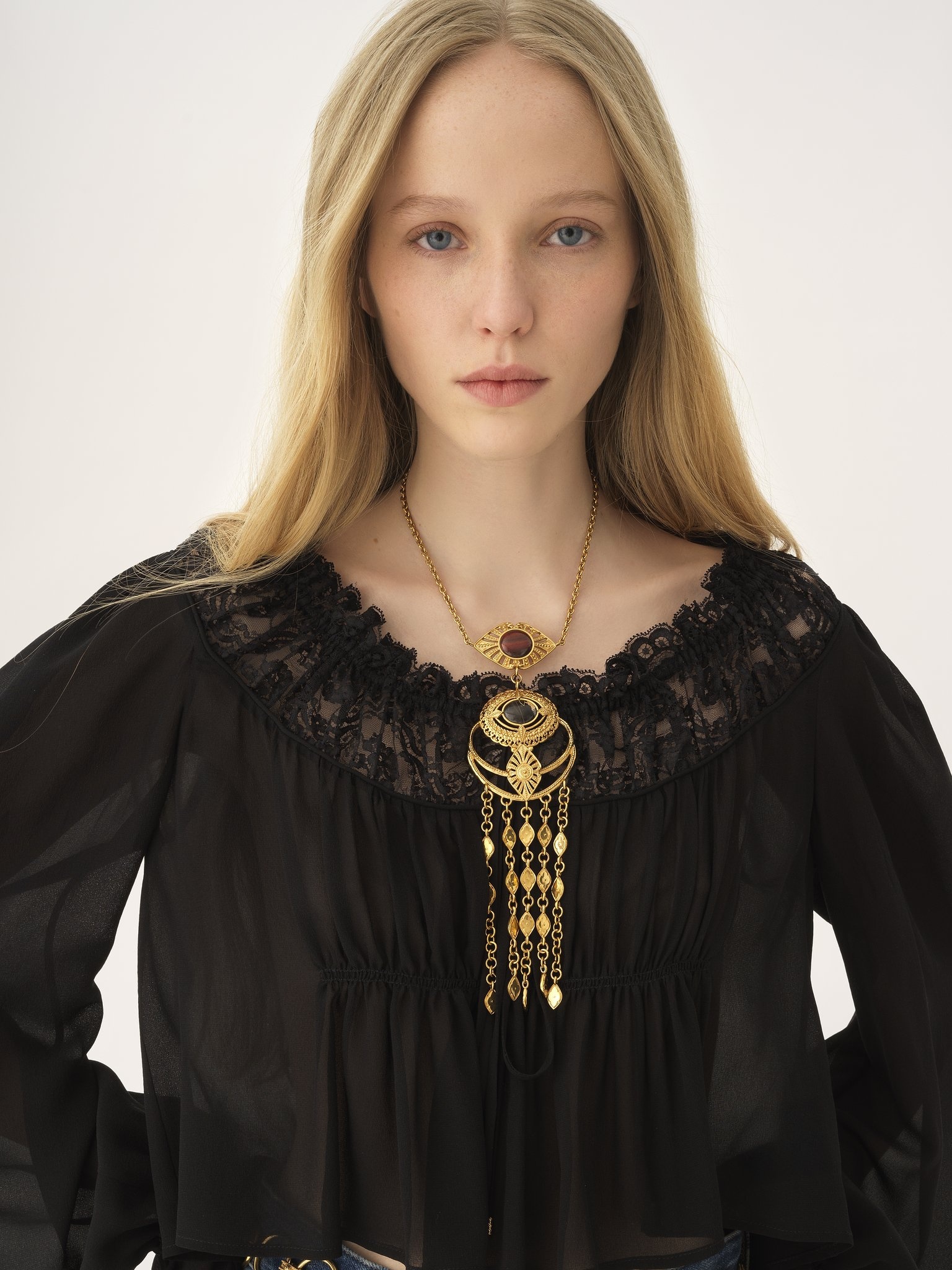 THE CHLOÉ AMULET NECKLACE - 2