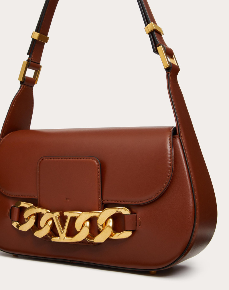 VLOGO CHAIN SHOULDER BAG IN CALFSKIN 5