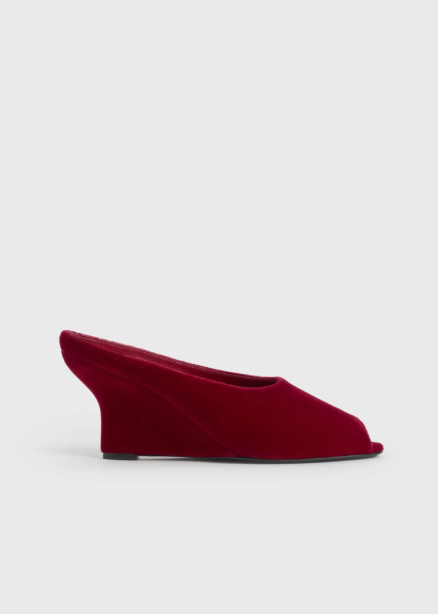 Peep-toe velvet wedge mules red - 1