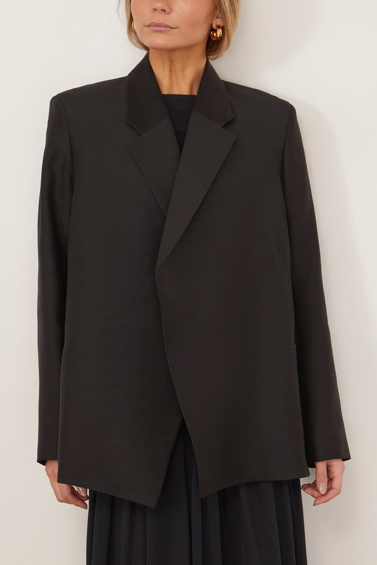 Polus Suit Jacket in Black - 3