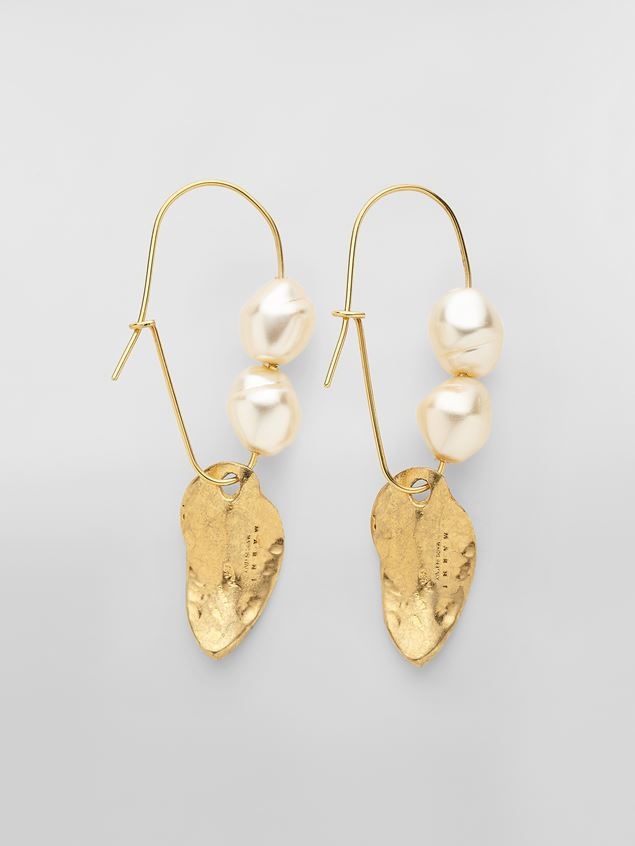 NATURE LEVERBACK EARRINGS IN GOLD-TONE METAL WITH PEARLS AND LEAF - 3