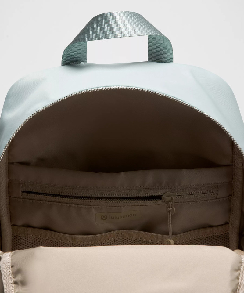 Everywhere Backpack Small 11.5L *Metal Hardware 5