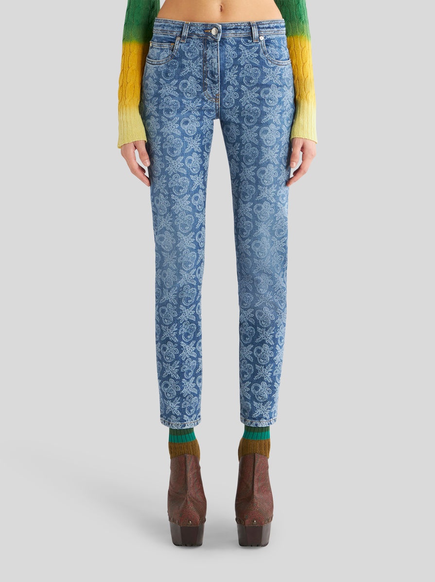 DENIM JEANS WITH LASERED APPLES - 2