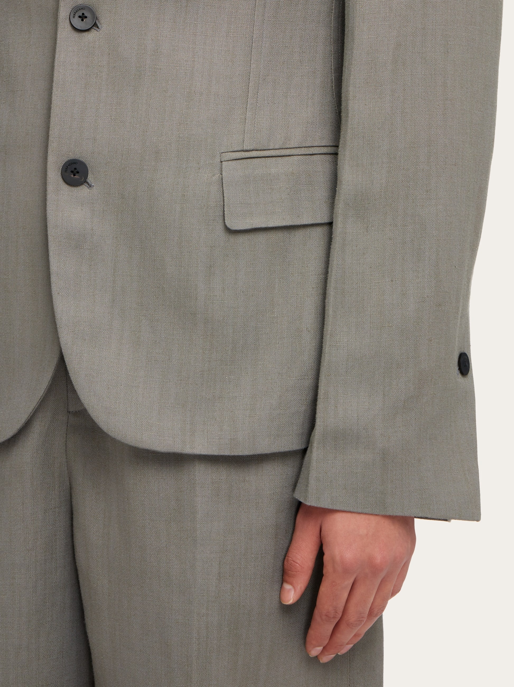 Single breasted tailored blazer - 6
