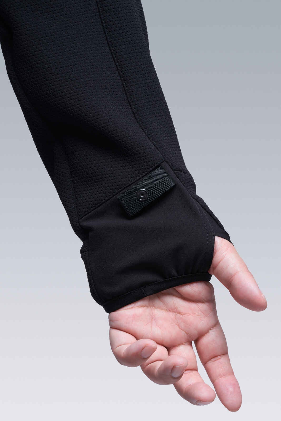 J48-SS Black - 15