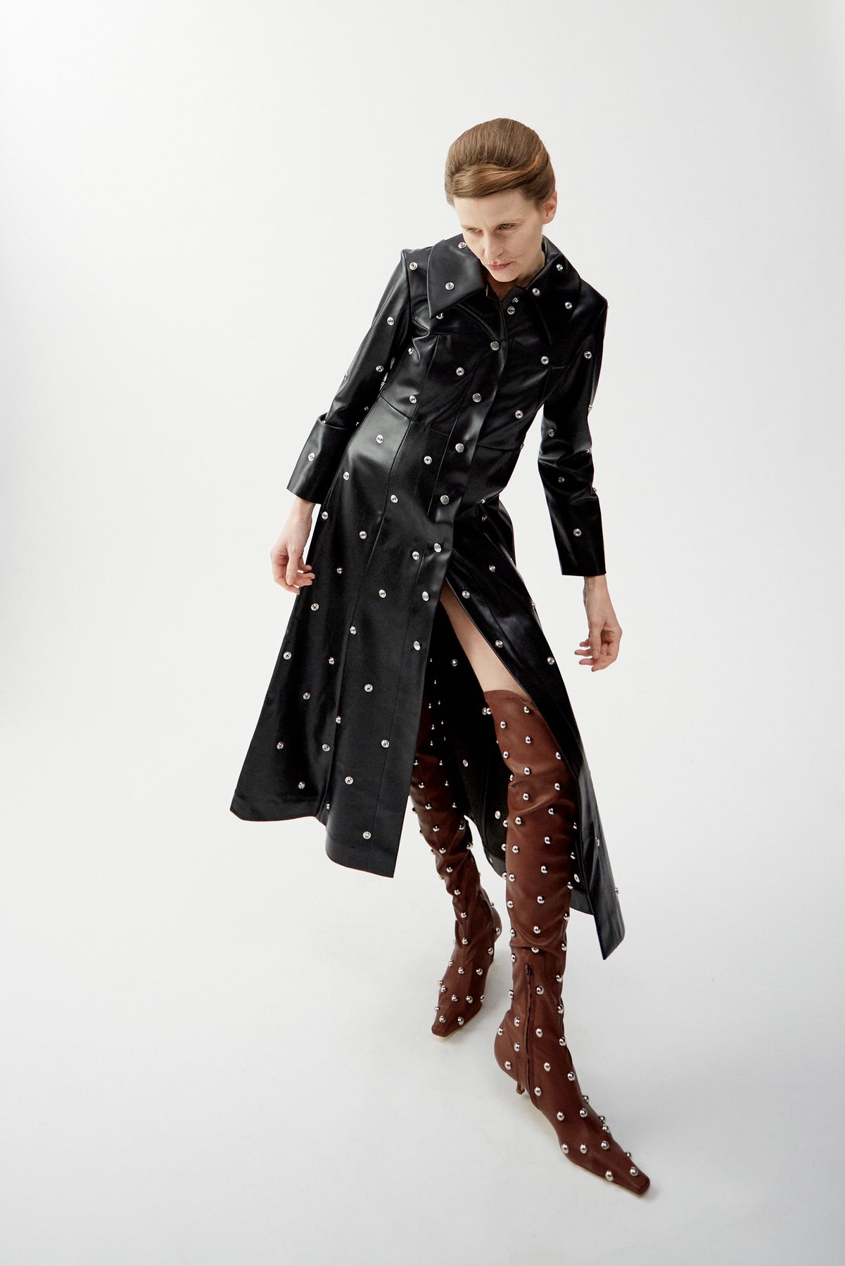 FLARED FITTED COAT COVERED IN STUDS BLACK - 7