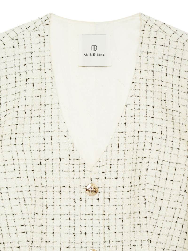 Anitta tweed cropped jacket 4