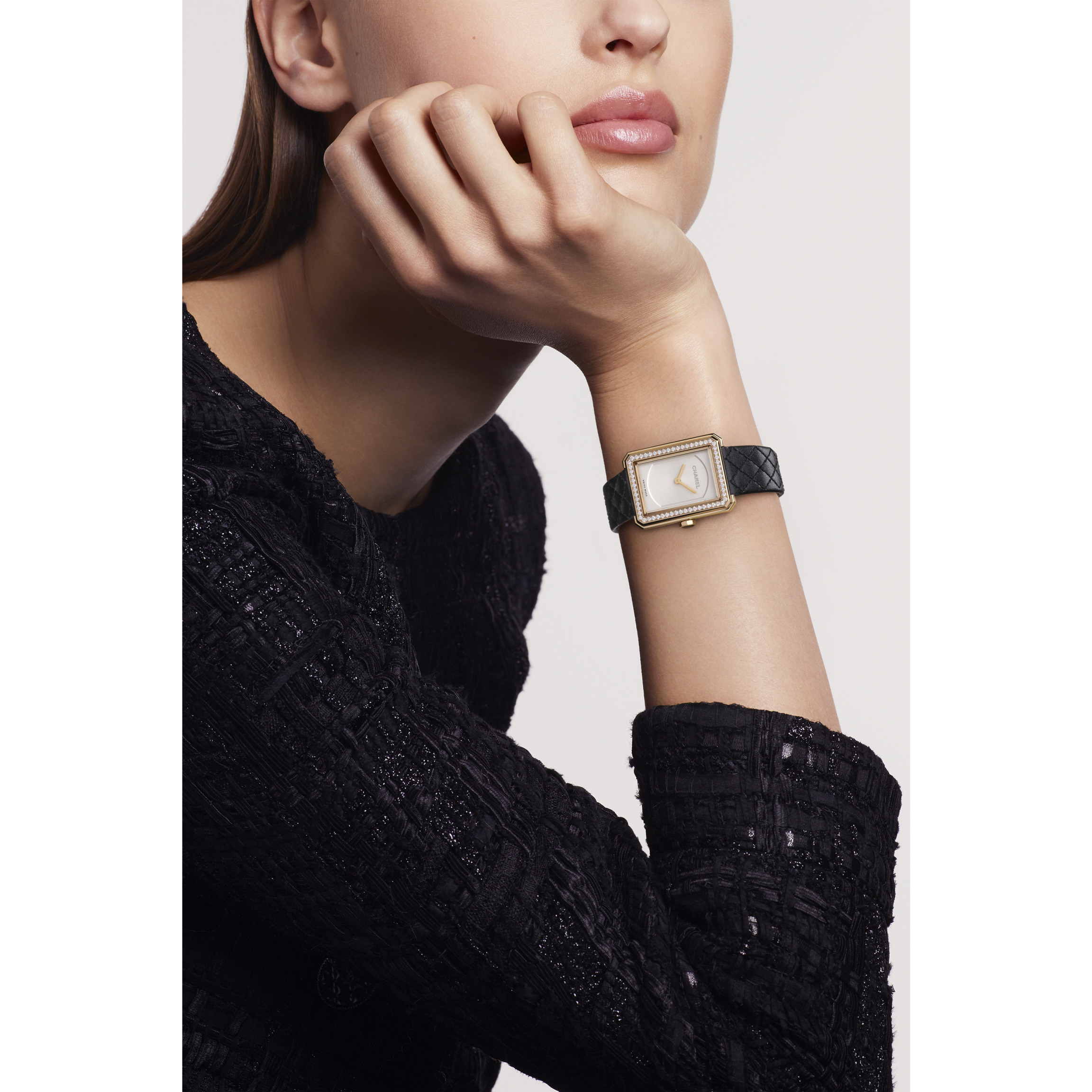 男女問わずお洒落に♡ 【CHANEL】ベルト 大きめのCCロゴバックルがお洒落な♪【CHANEL】25P ベルト