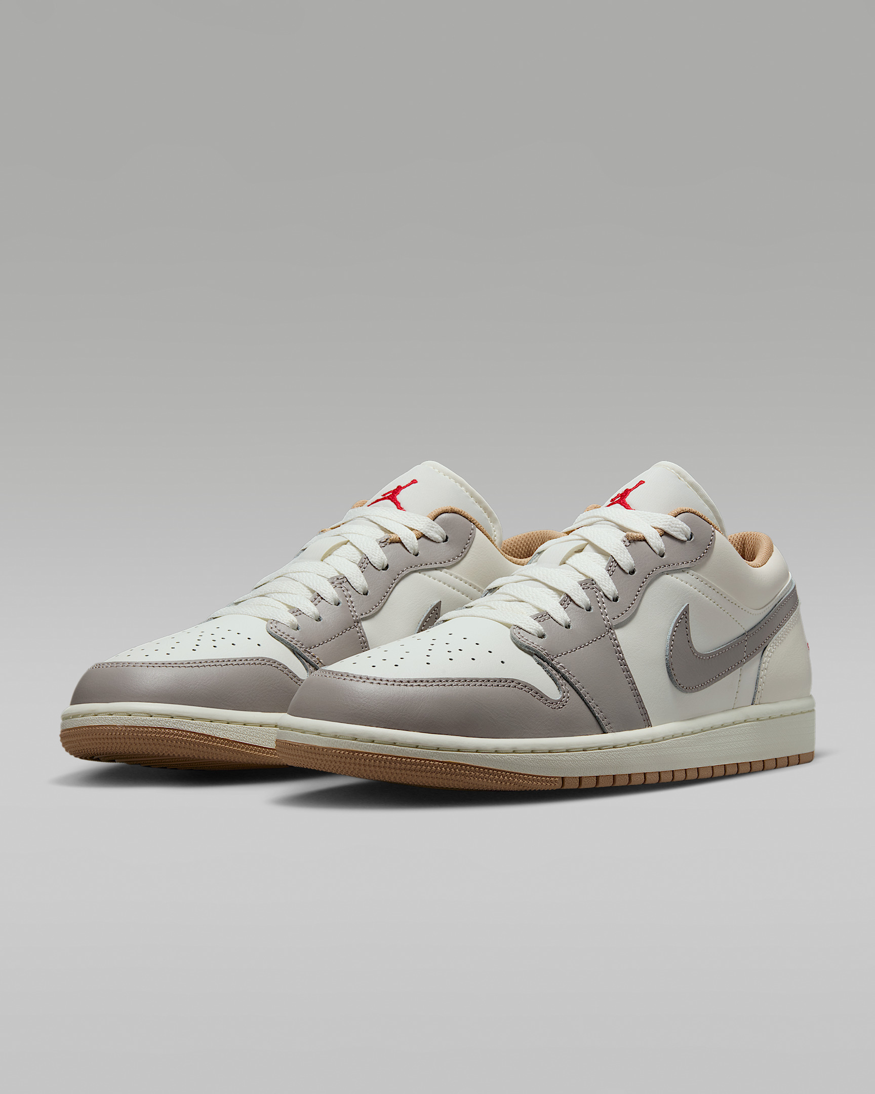 Air Jordan 1 Low Men's Shoes - 5