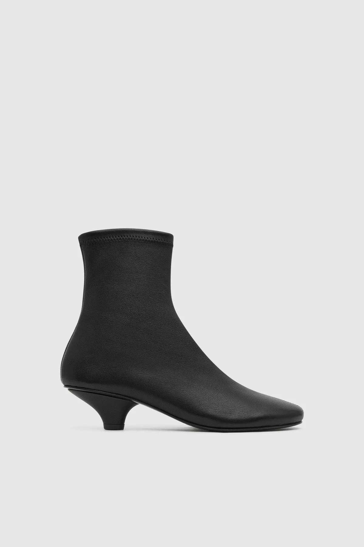 Soft Boot - Black - 1