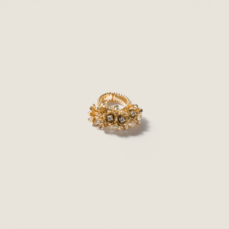 Metal ring with crystals 1