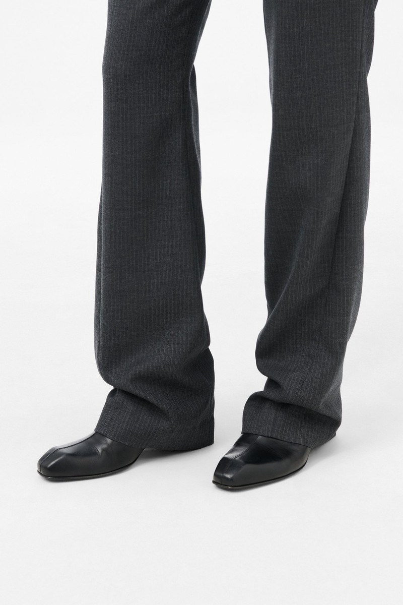Karasu Heel Black Tensile Cattle Hide 5