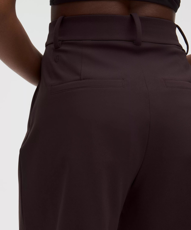 Daydrift Pleated High-Rise Short 7" 6