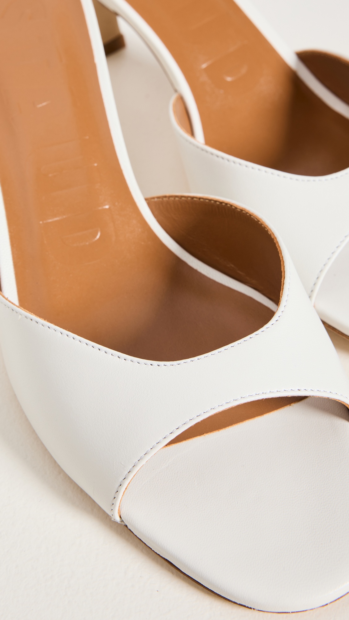 Brigitte Mules - 5