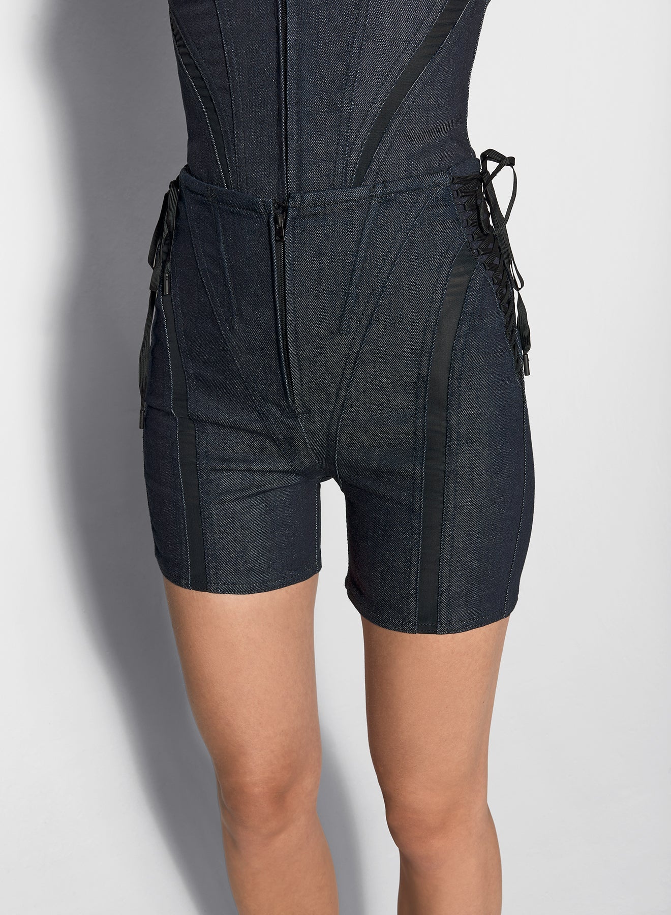 black mesh laced-up raw denim shorts - 2