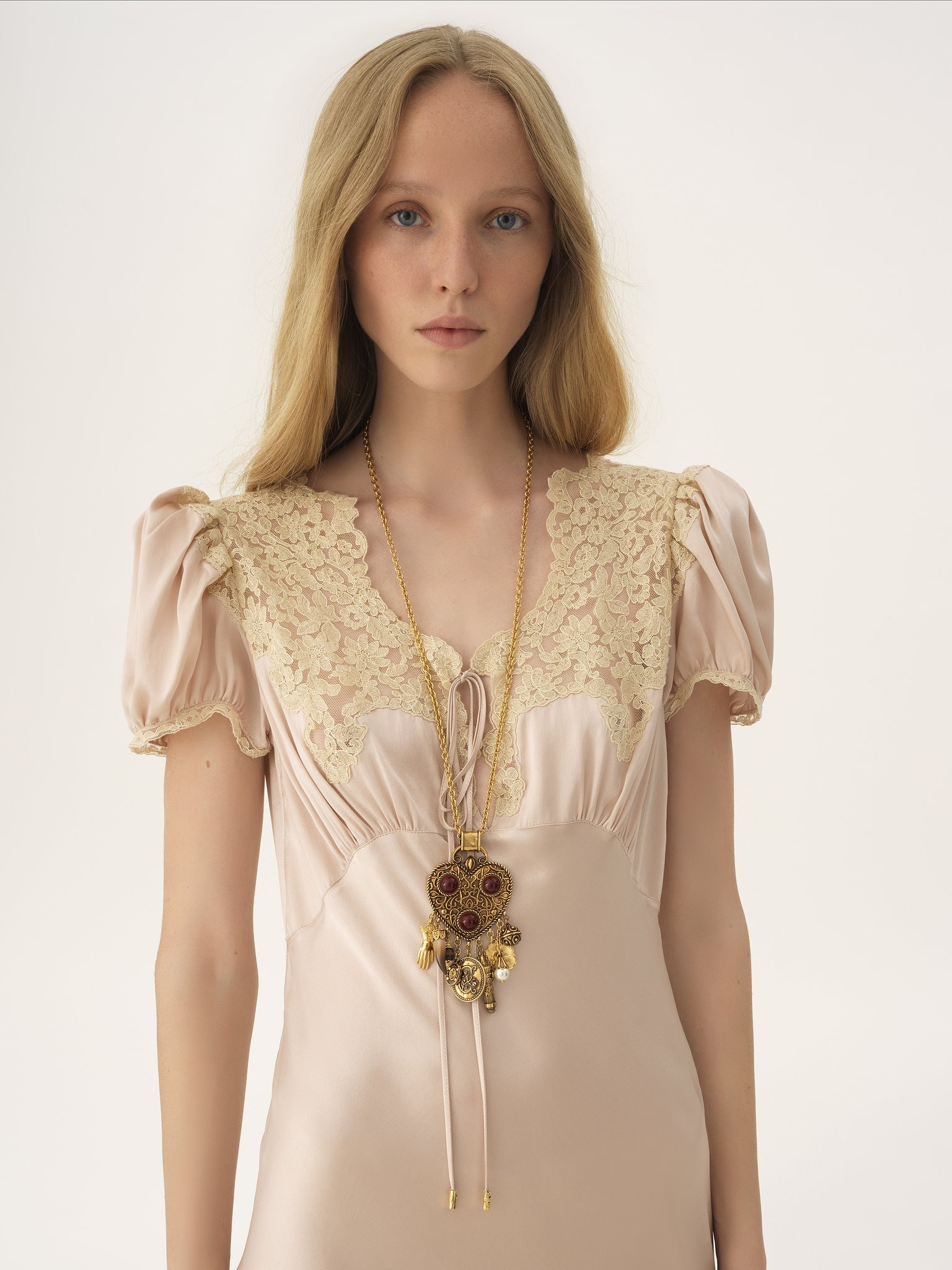 THE CHLOÉ HEARTFULL PENDANT NECKLACE - 2