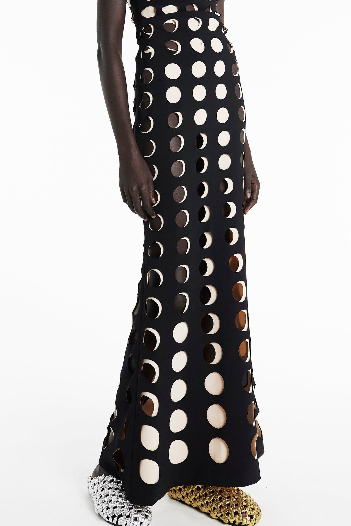 LAYERED HOLE SKIRT BLACK NUDE - 3