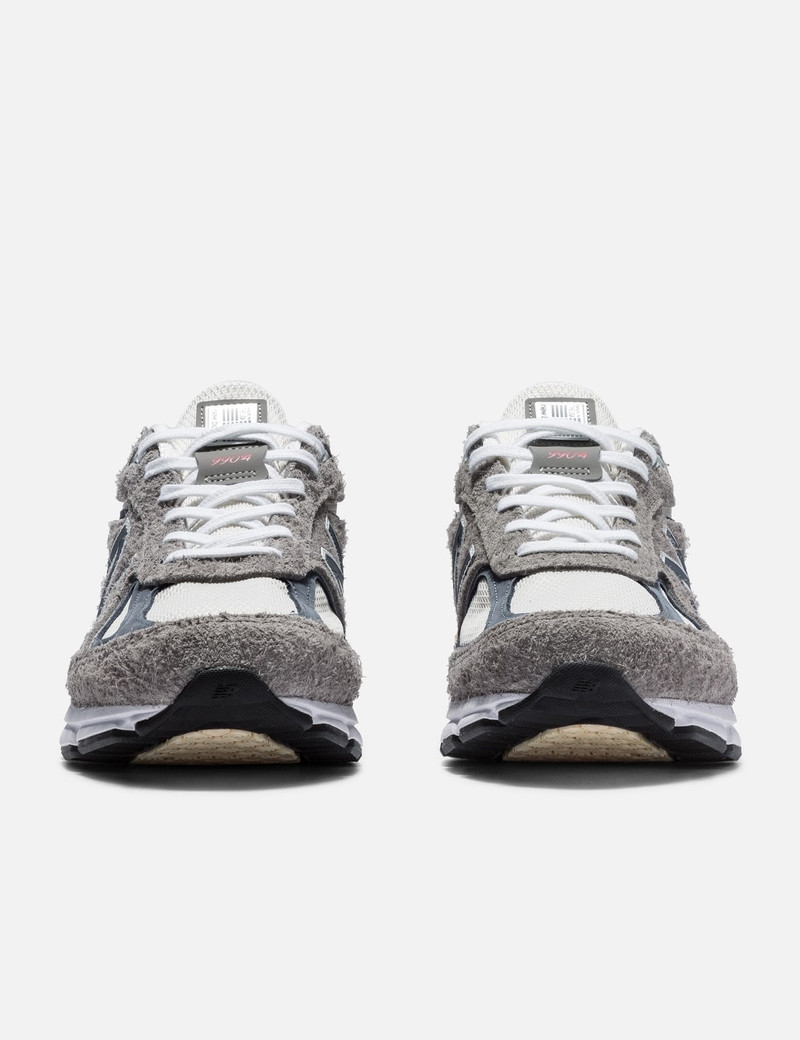 New Balance MADE IN USA 990V4 outlook