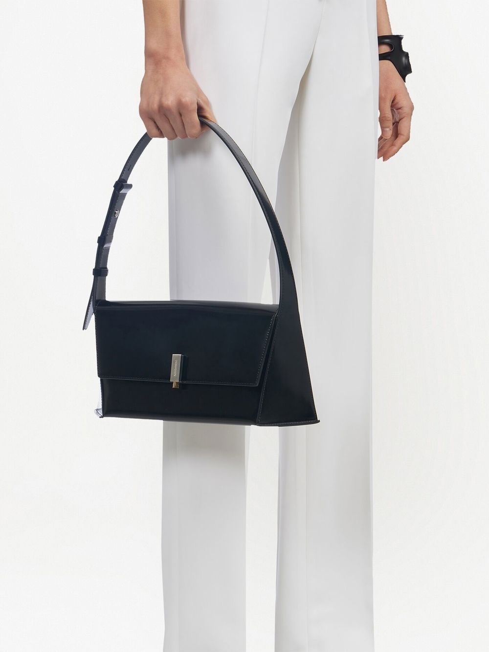 Geometric leather shoulder bag - 6