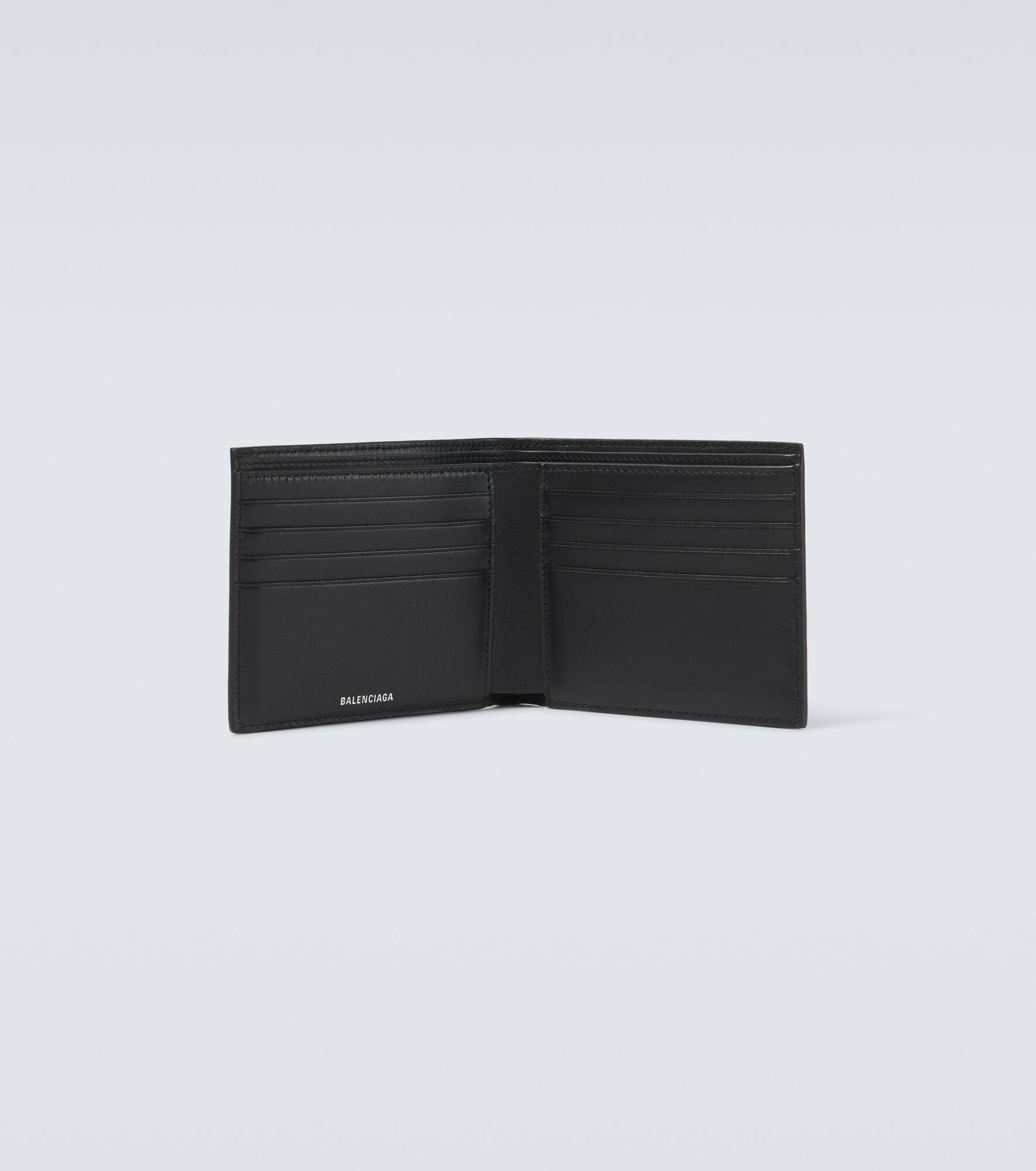 BB debossed bifold wallet - 2