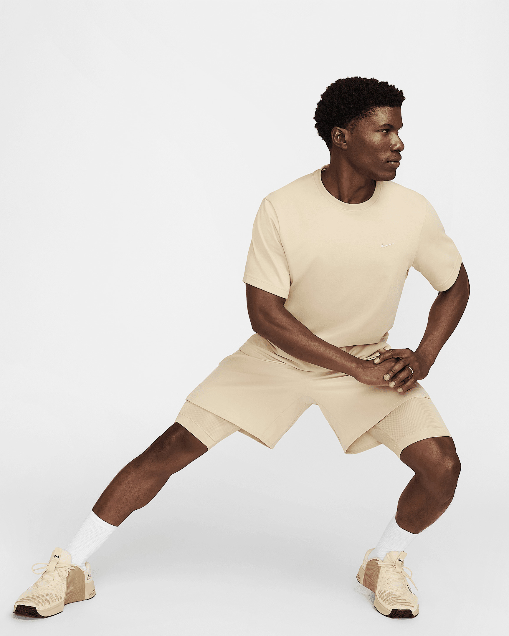 Nike Primary Men's Dri-FIT Short-Sleeve Versatile Top - 7