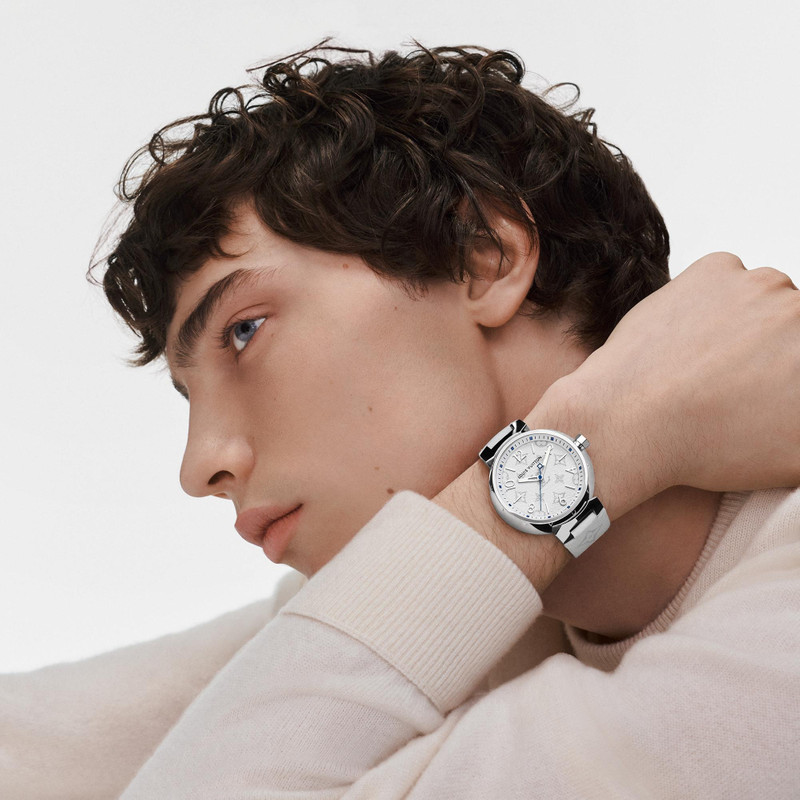 Louis Vuitton Tambour Monogram outlook