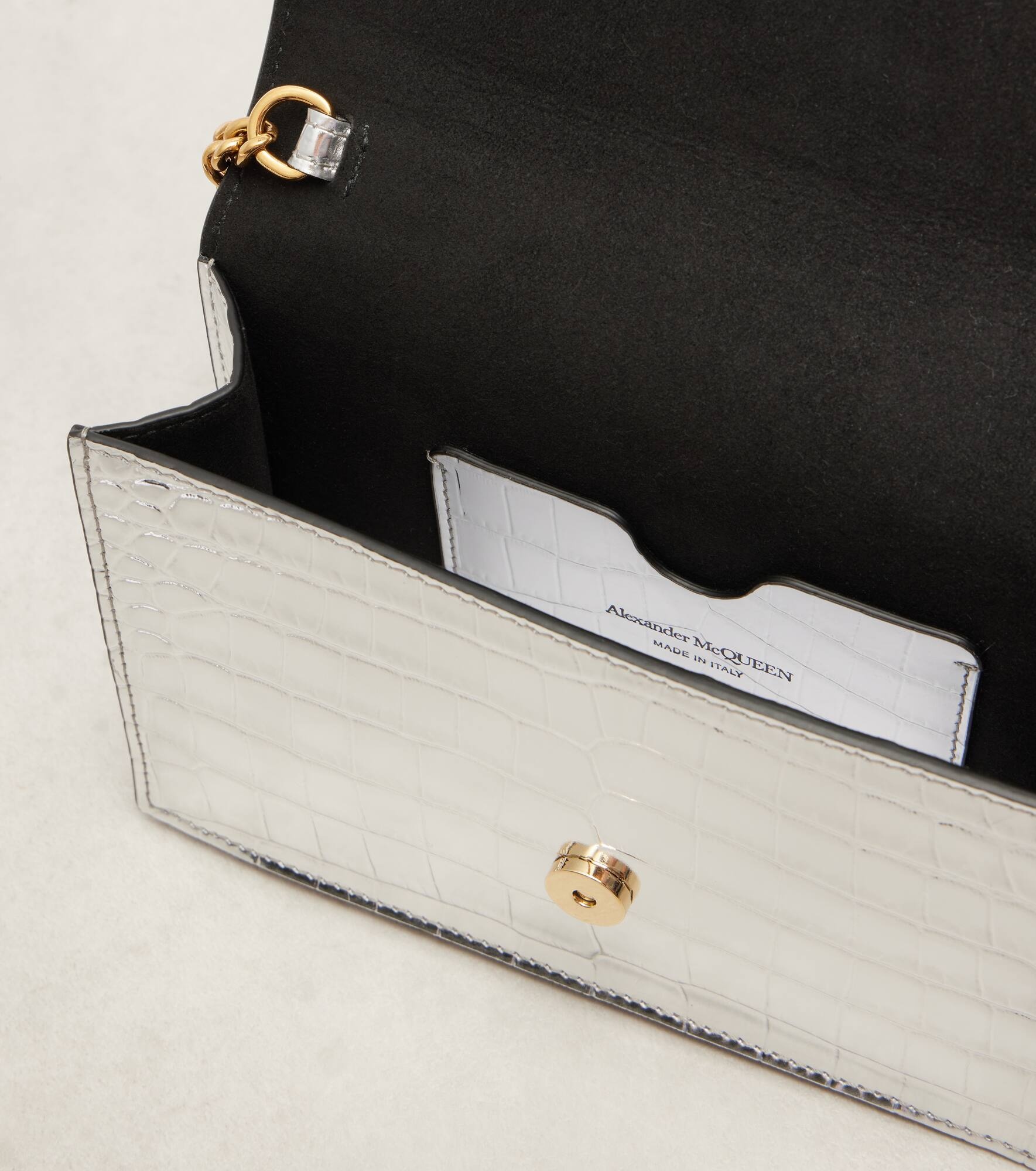 Skull Small leather crossbody bag - 3