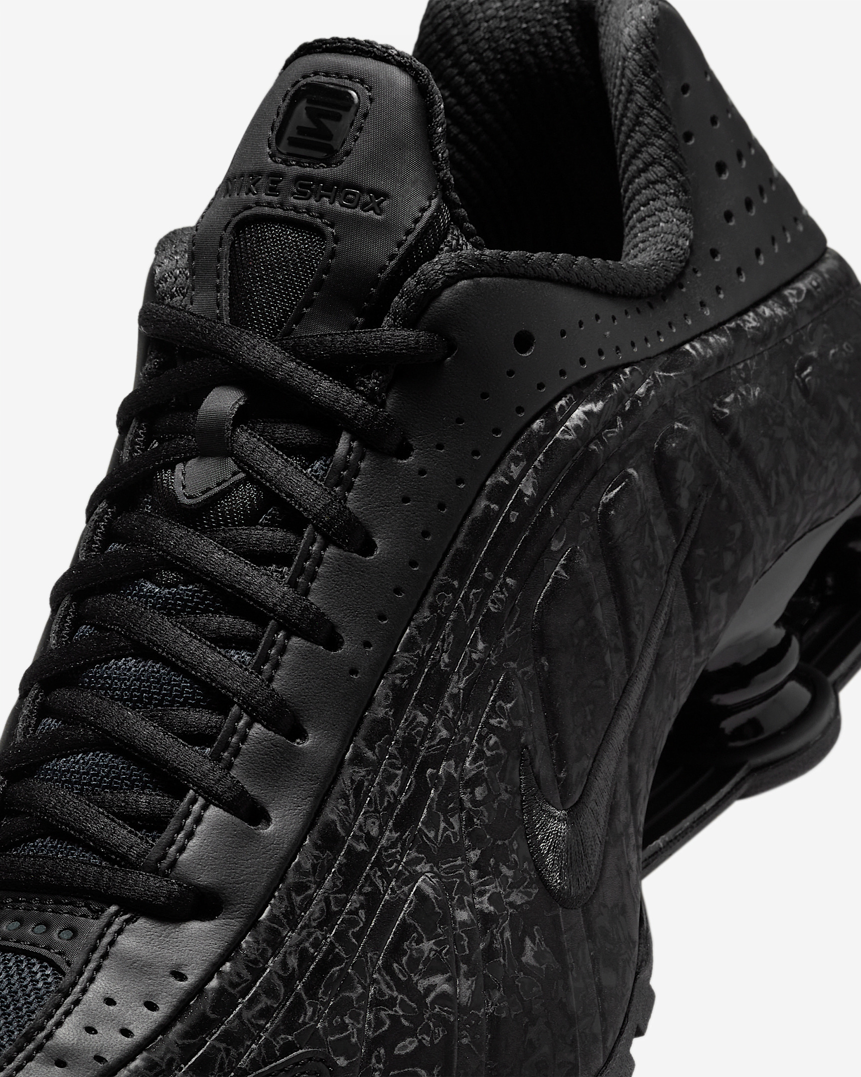 Nike Shox R4 Women's Shoes - 7