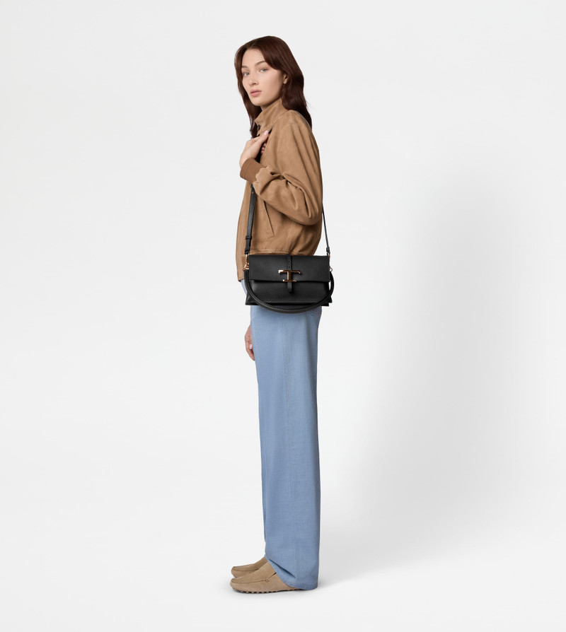 T TIMELESS FLAP BAG IN LEATHER MINI - BLACK 7
