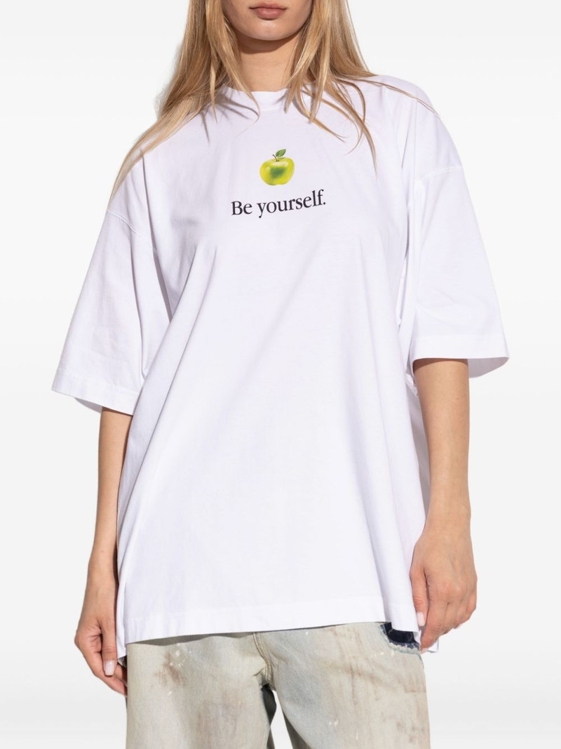 apple-print T-shirt 4